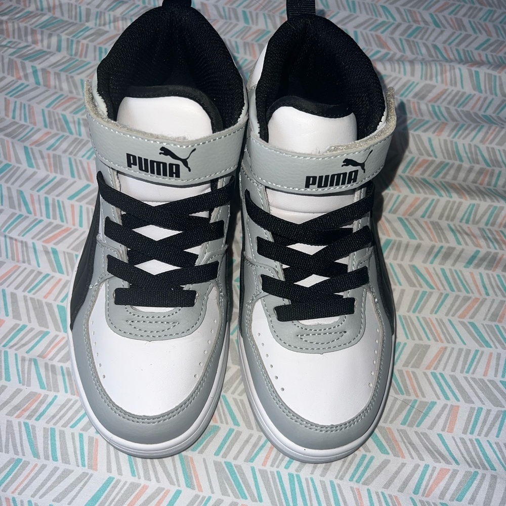 Puma Kids High-Top Sneakers - Black and Gray